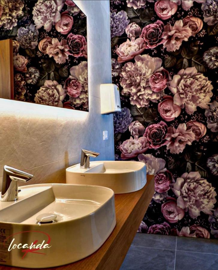 Locanda Rossa Hotel Romans di Varmo Buitenkant foto
