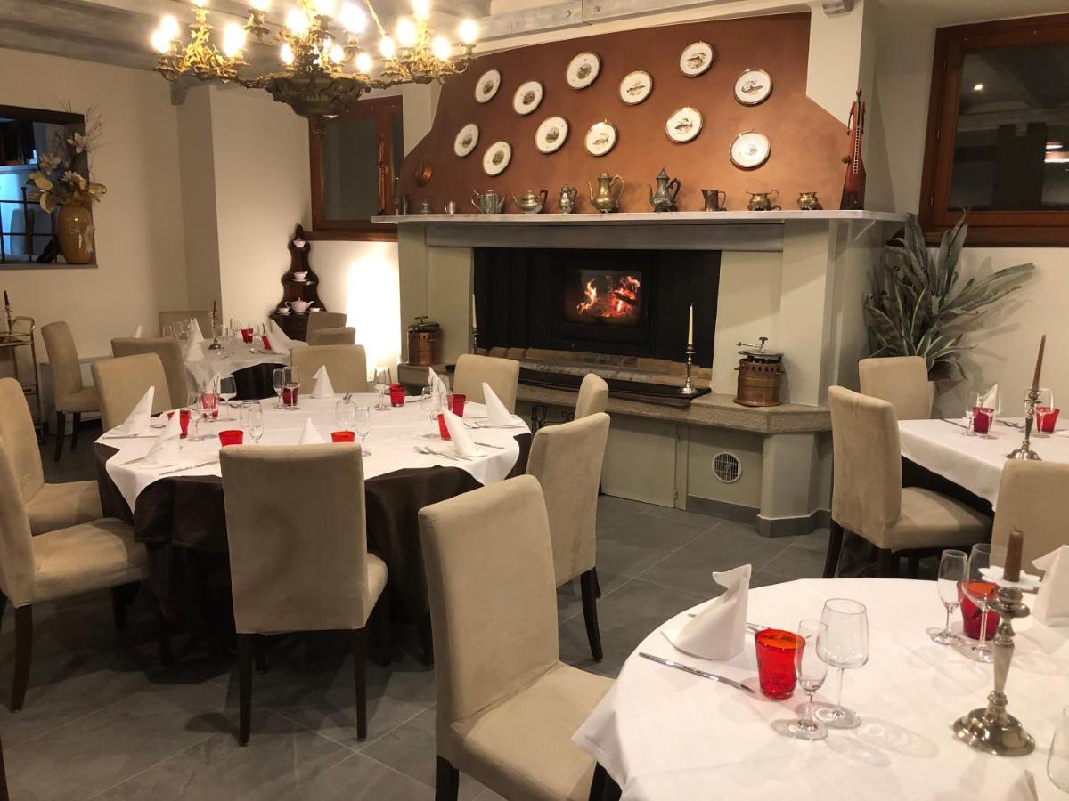 Locanda Rossa Hotel Romans di Varmo Buitenkant foto