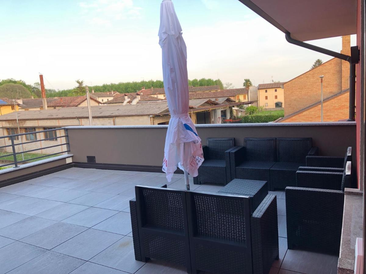 Locanda Rossa Hotel Romans di Varmo Buitenkant foto